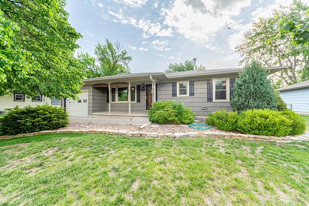 2109 Edward St, Salina, KS 67401 Zillow