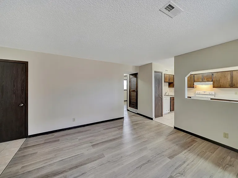 3516 Huntington Ave — Photo 5