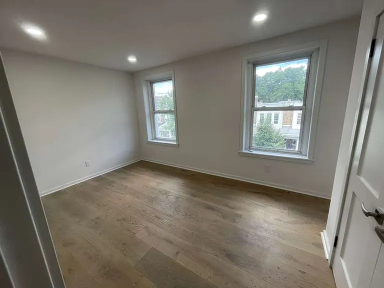 856 N 22nd St #3F — Photo 5