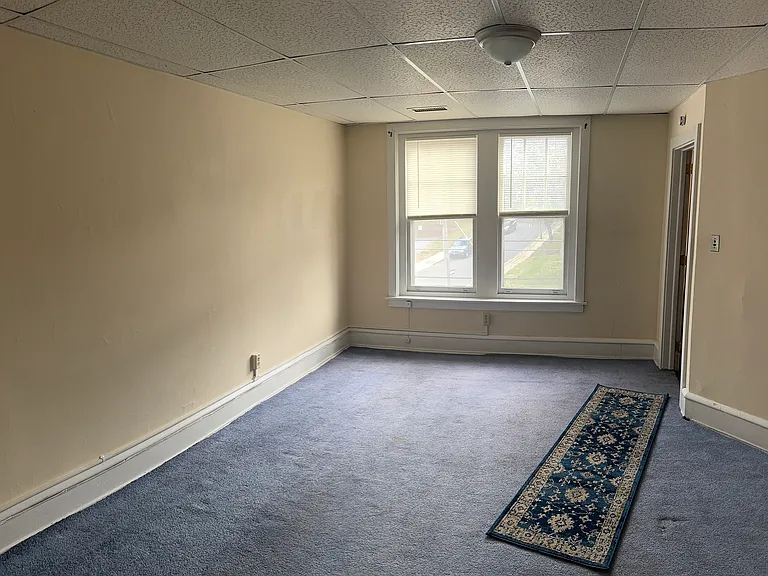 2433 Perkiomen Ave — Photo 16