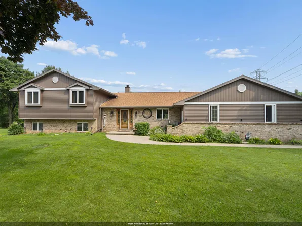 926 Millbrook Dr, Neenah, WI 54956