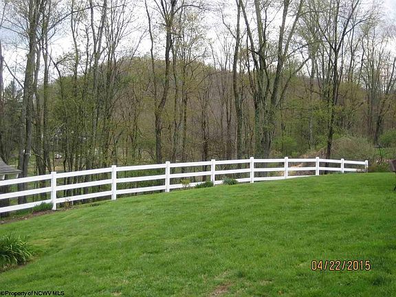 3rd image of 116 Evergreen Ln