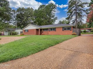 9142 Southwood Dr, Shreveport, LA 71118