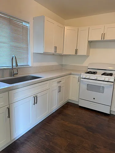 808 El Tejon Ave #B Photo 1