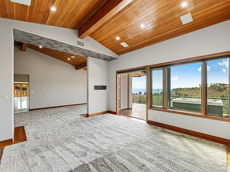 27091 Sea Vista Dr — Photo 40
