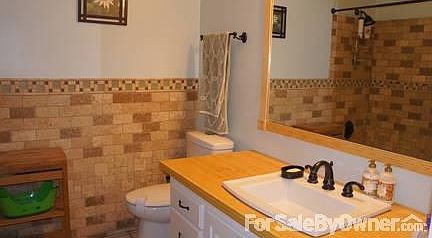 5th image of 408 Heyman Ln