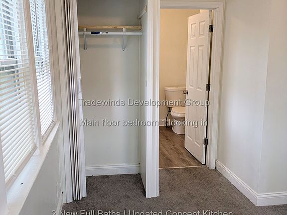 3rd image of 15762 Mark Twain St