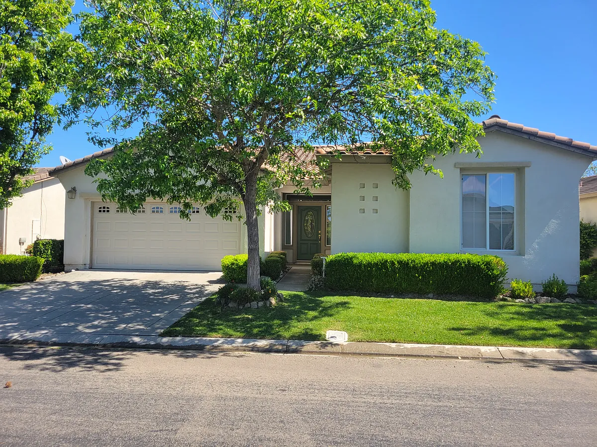 Building Photo - 312 Willow Brook Way