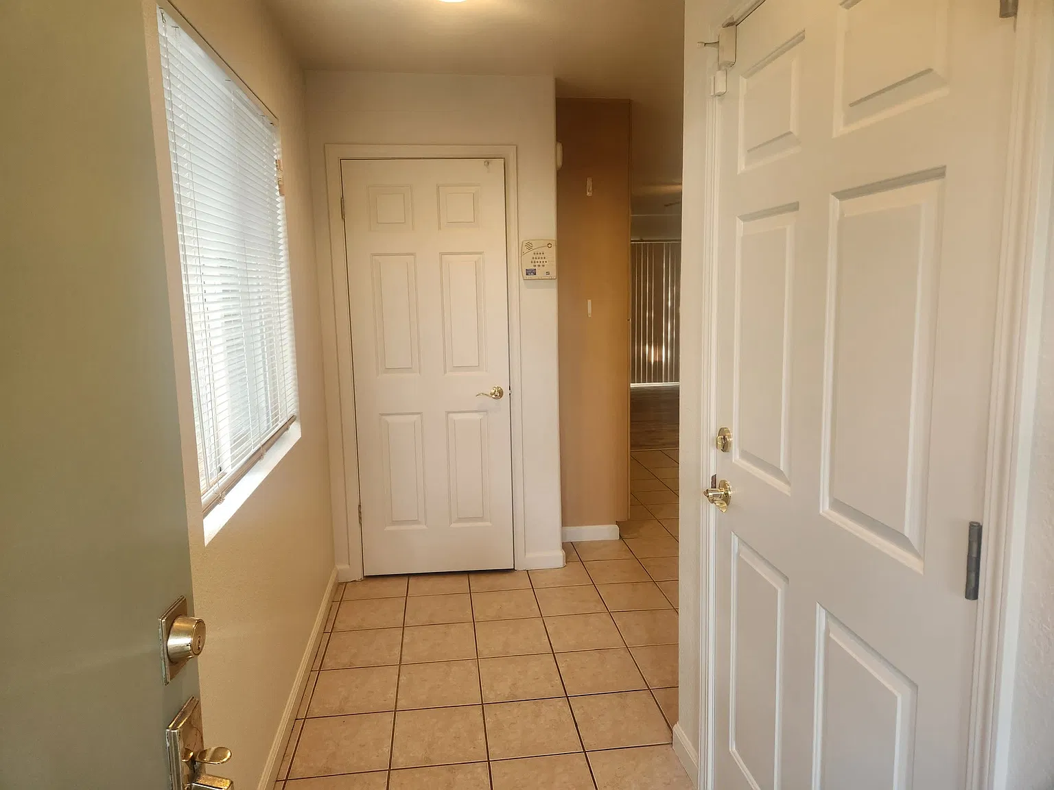 2 bed, 2.5 bath, 1289 sqft, $3,225 — Photo 2