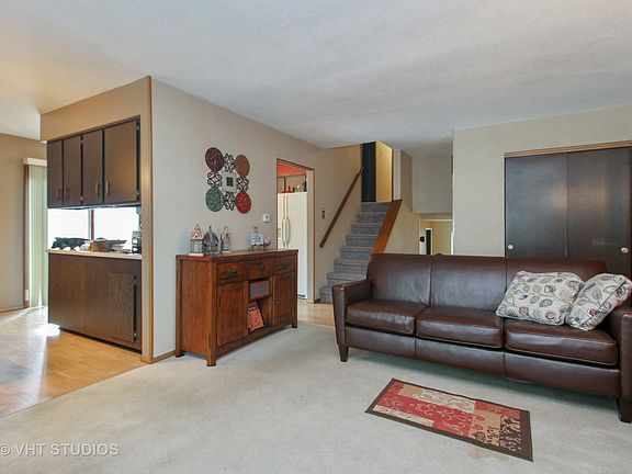 2nd image of 60 Emery Dr