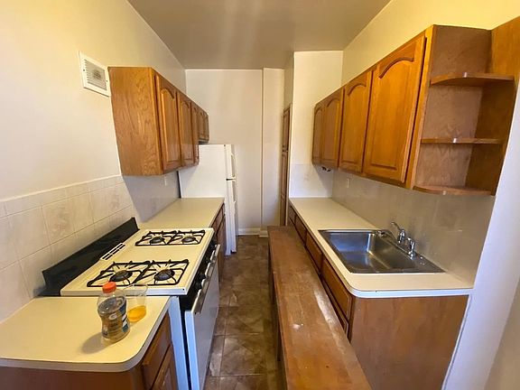 4th image of 35-33 83rd St #6