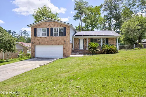 152 Holiday Dr Photo 1