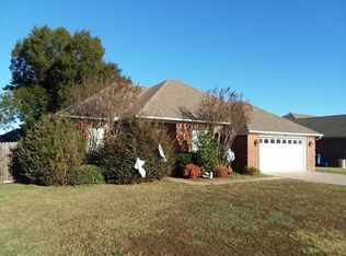 1695 Jasmine Ln, Conway, AR 72034