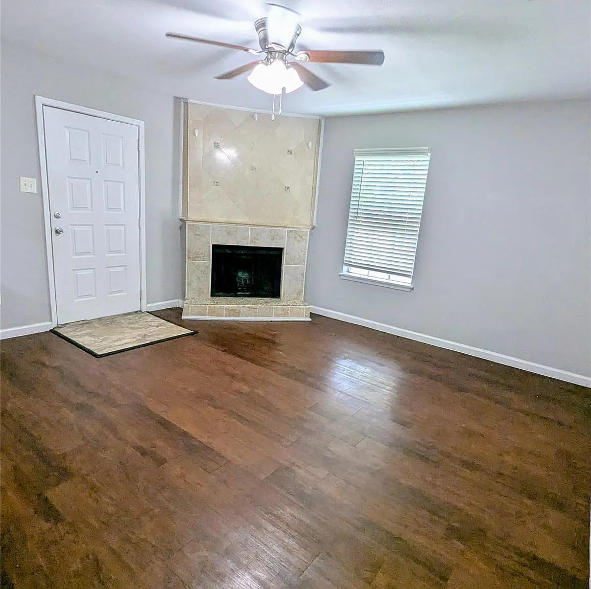 2 bed, 2.0 bath, 960 sqft, $1,250 — Photo 3