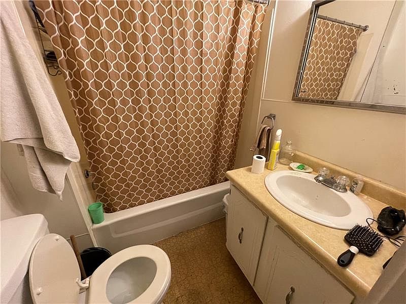 82 S Oakland Ave Sharon PA Zillow