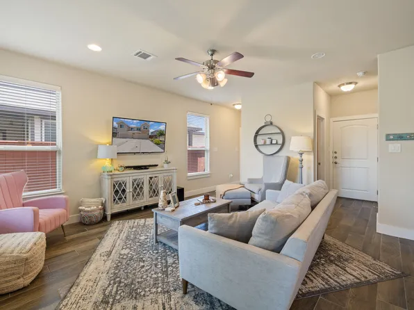 522 High Tech Dr, Georgetown, TX 78626