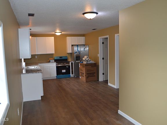 2nd image of 205 Archer Dr
