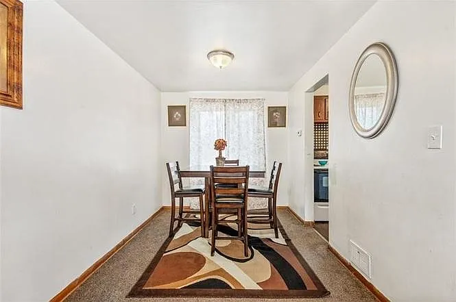 1769 McNary Blvd — Photo 5