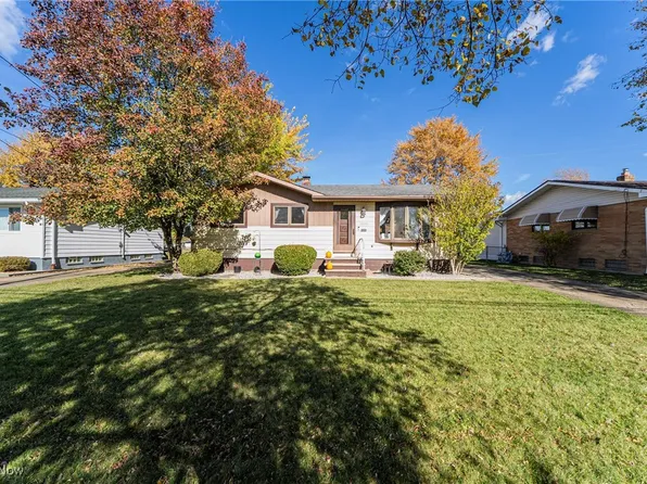 16320 Cynthia Dr, Brookpark, OH 44142