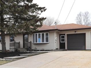 7141 Westwood Dr, Jenison, MI 49428