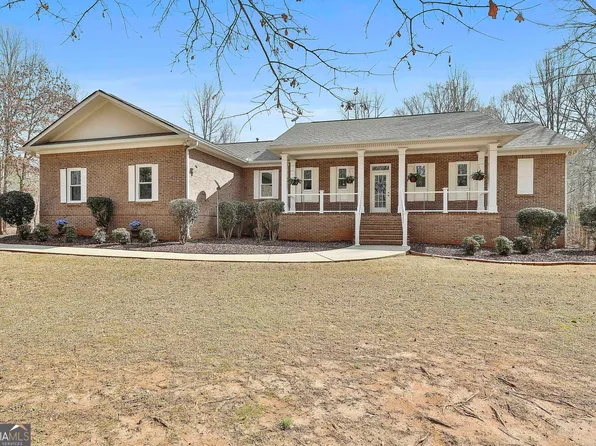 334 Whispering Pines Trl, Senoia, GA 30276