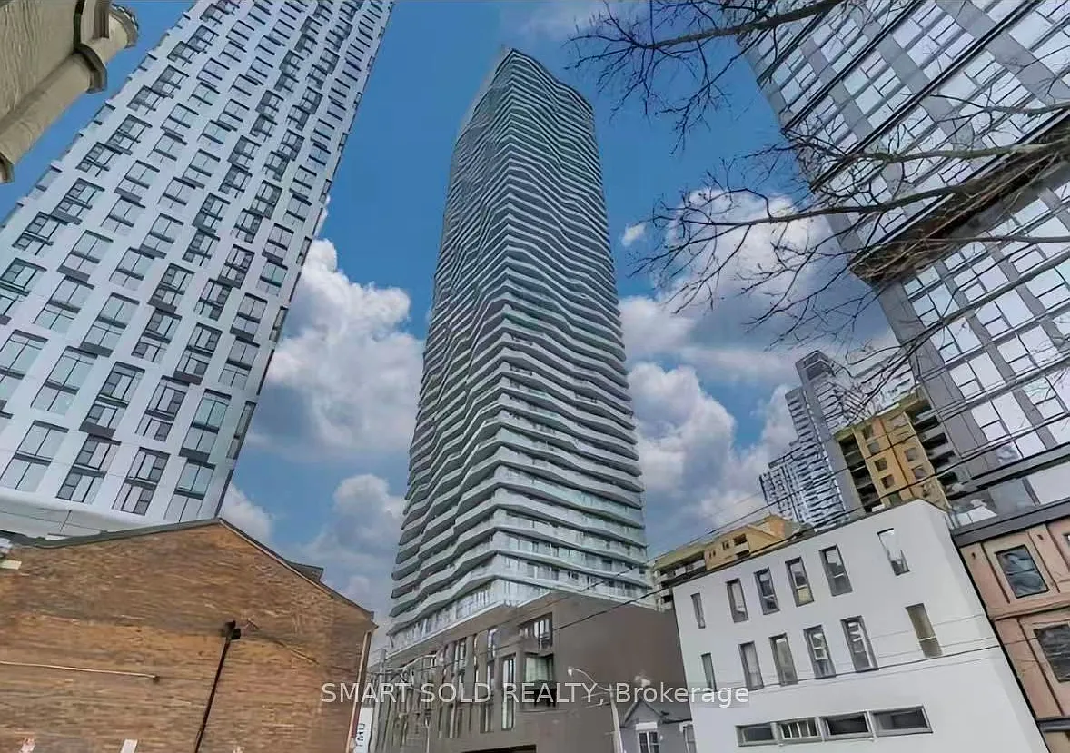 2 bed, $2,900 — Photo 1