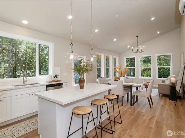 50 E Blackberry Lane, Union, WA 98592