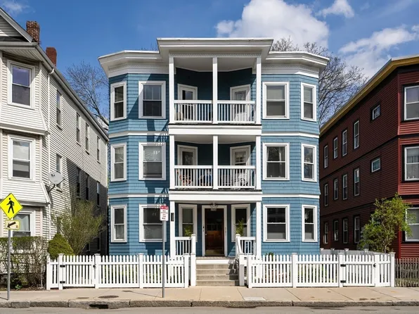 156-156A South St #3R, Jamaica Plain, MA 02130