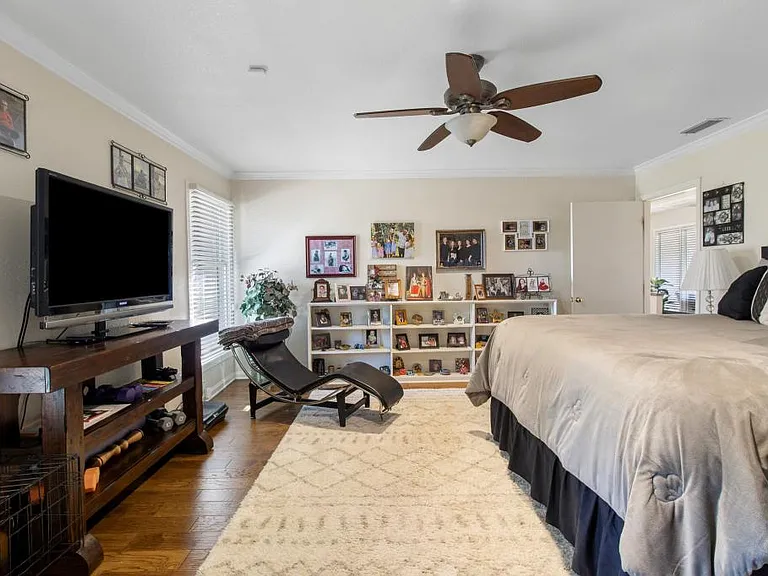 905 Crowley Rd — Photo 12