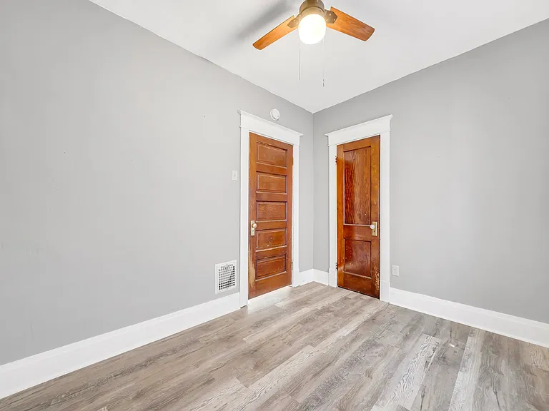 30 Sunset St #1 — Photo 10