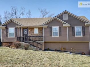 1603 NW Nicholas Dr, Grain Valley, MO 64029