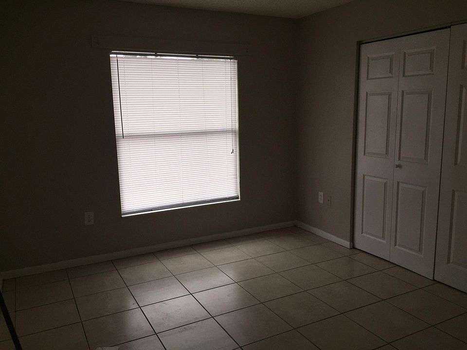 2nd image of 720 E Garden St APT 4