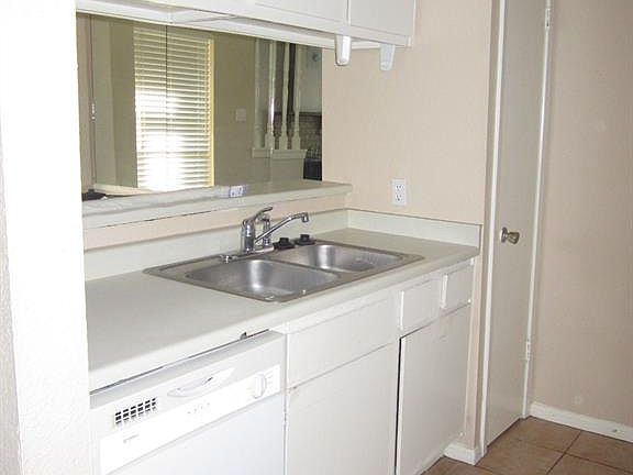 5th image of 1516 Bay Area Blvd APT S15