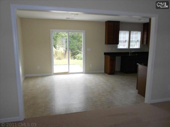 5th image of 353 Blythe Creek Dr