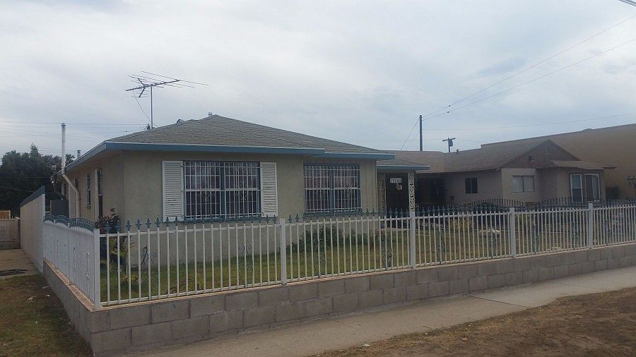2nd image of 13342 Avalon Blvd