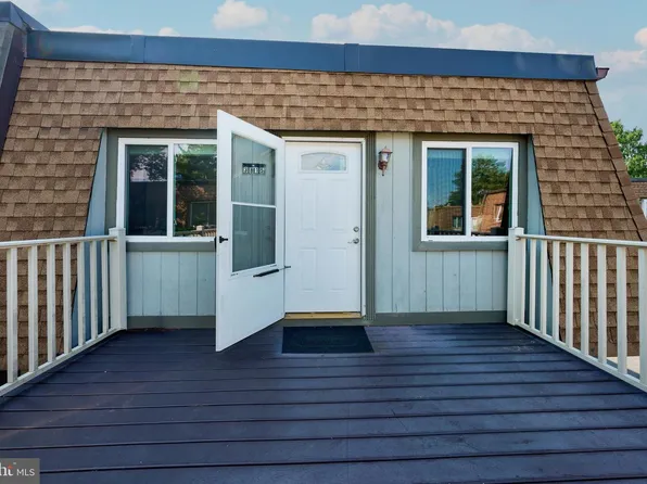 3815 Burlingame Pl #33E, Alexandria, VA 22309
