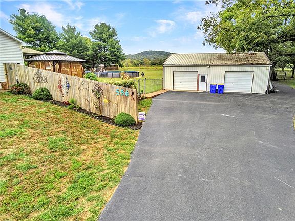 3rd image of 556 Norris Rd