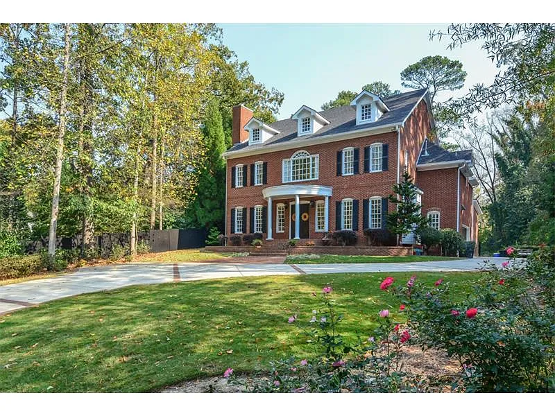 2667 Northside Dr NW photo 1