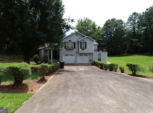 5943 Henry Ct, Rex, GA 30273