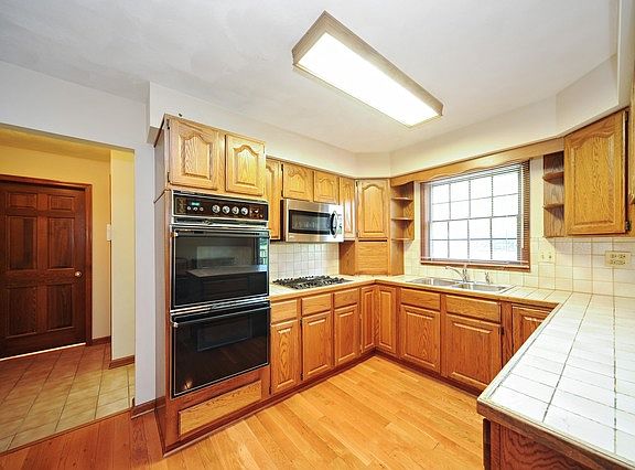 3rd image of 1201 Saint William Dr