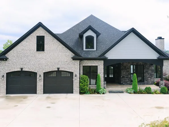 6203 Plantation Pointe Dr, Granite Falls, NC 28630