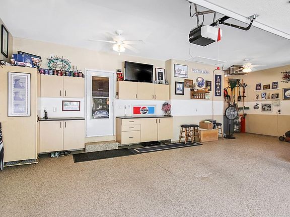 4th image of 3405 Garnet Ct