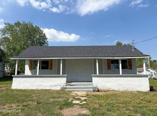912 Freeman Rd, Neosho, MO 64850