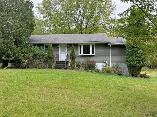 189 Mellott Dr, Johnstown, PA 15905