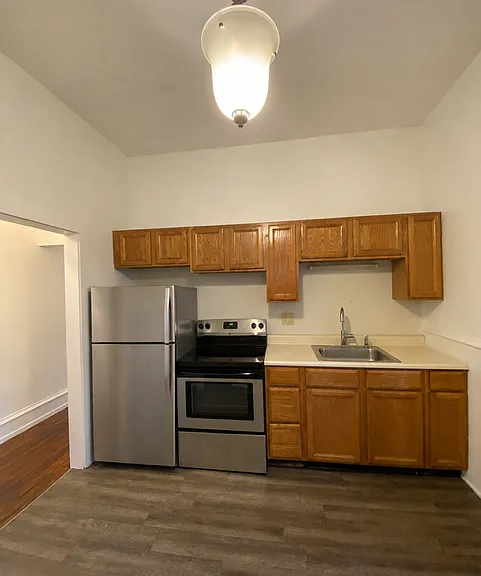 Marietta Ave — Photo 4