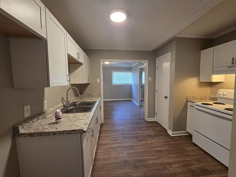 3487 Heckle Ave — Photo 12