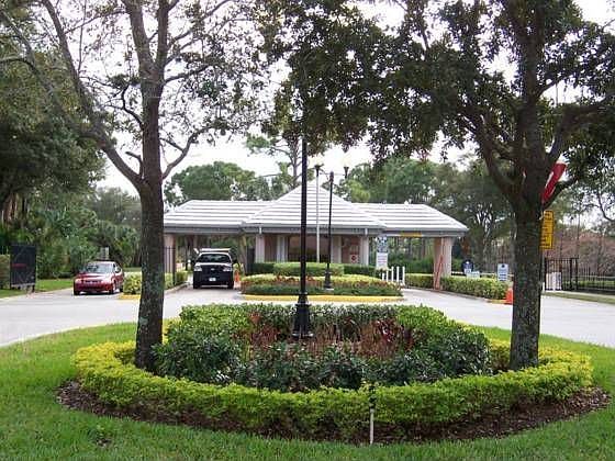 2nd image of 503 Harbour Pointe Way