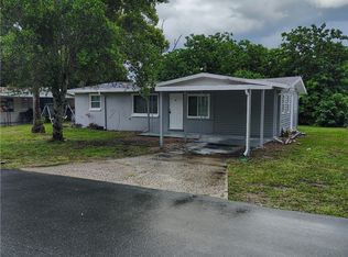 27 E Lemon St, Beverly Hills, FL 34465