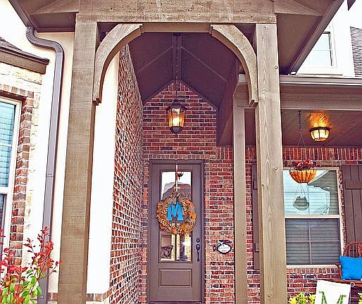 4th image of 16200 Royal Crest Ln