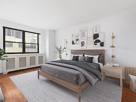 3rd image of 176 E 77th St APT 10C